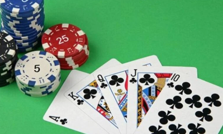 Luật chơi mini poker 7club